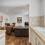 Pass The Keys Tannery Mews - Stunning 2-bed With Parking * York