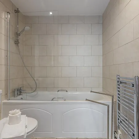 Daire Pass The Keys Tannery Mews - Stunning 2-bed With Parking